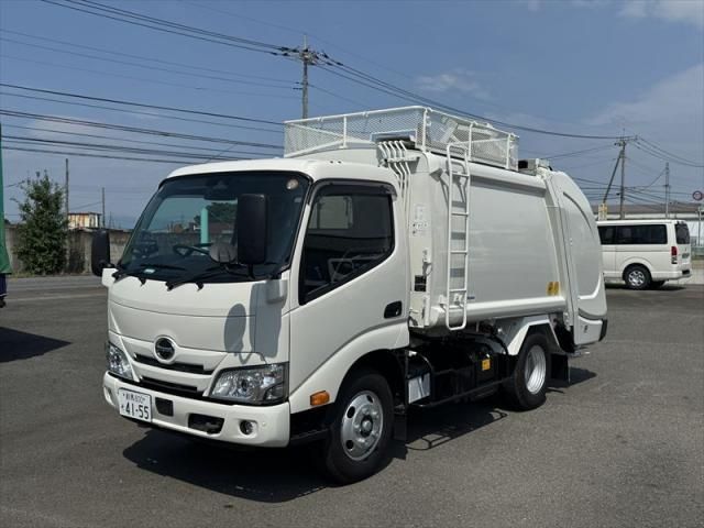 Hino DUTRO 2026-01 8311074-0