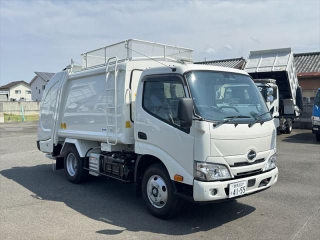 Hino DUTRO 2026-01 8311074-1