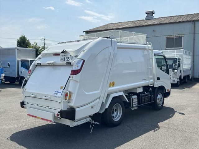 Hino DUTRO 2026-01 8311074-2