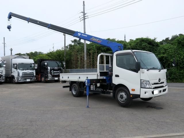 Hino DUTRO 2023-09 8311075-0