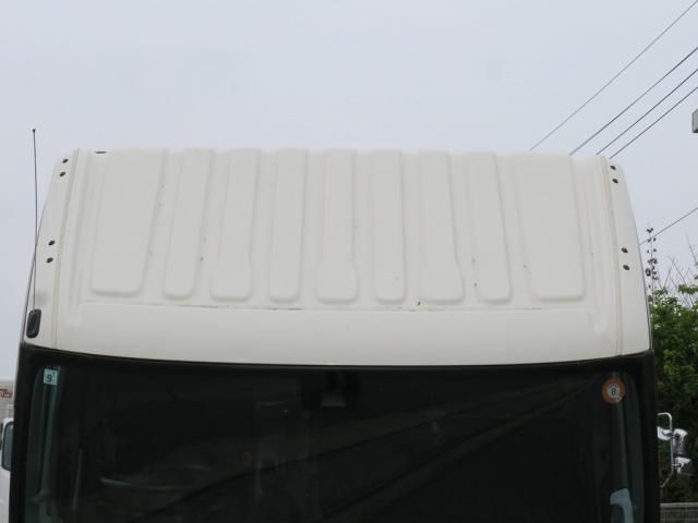 Hino DUTRO 2023-09 8311075-9