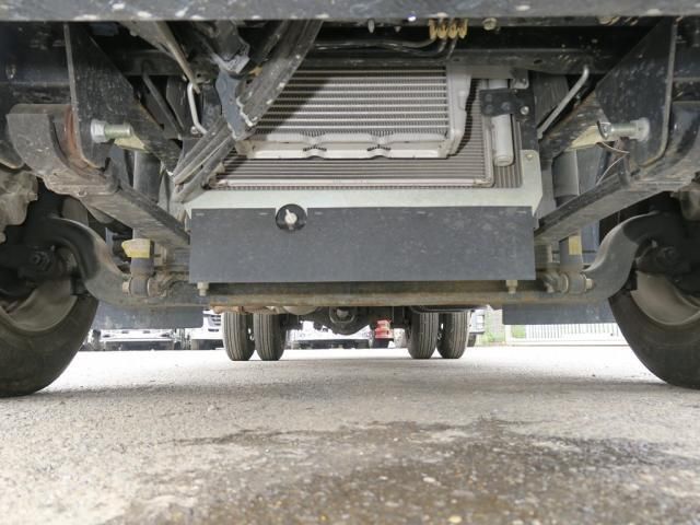 Hino DUTRO 2023-09 8311075-16