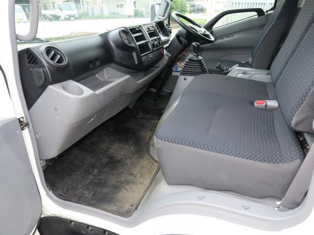 Hino DUTRO 2023-09 8311075-25