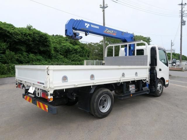 Hino DUTRO 2023-09 8311075-4