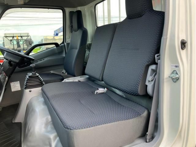 Hino DUTRO 2025-10 8311078-15