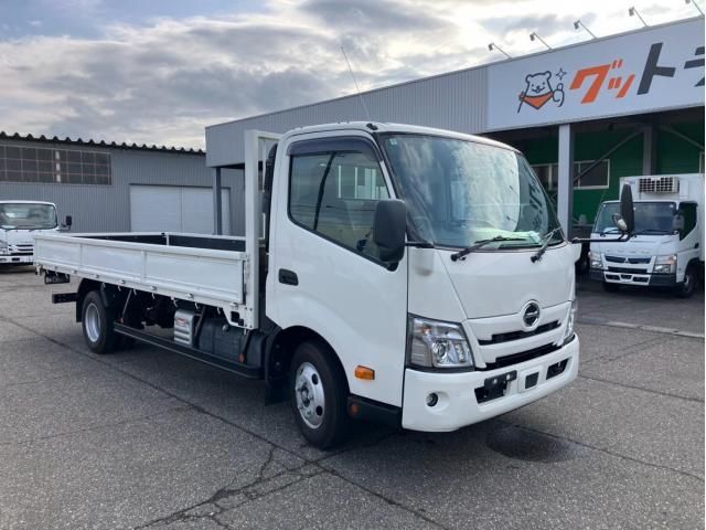 Hino DUTRO 2025-10 8311078-1