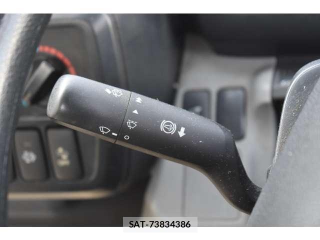 Hino DUTRO 2018-06 8314269-16