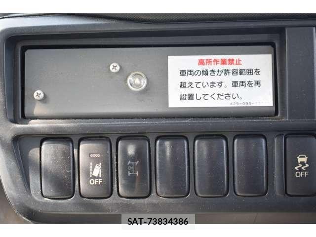 Hino DUTRO 2018-06 8314269-21