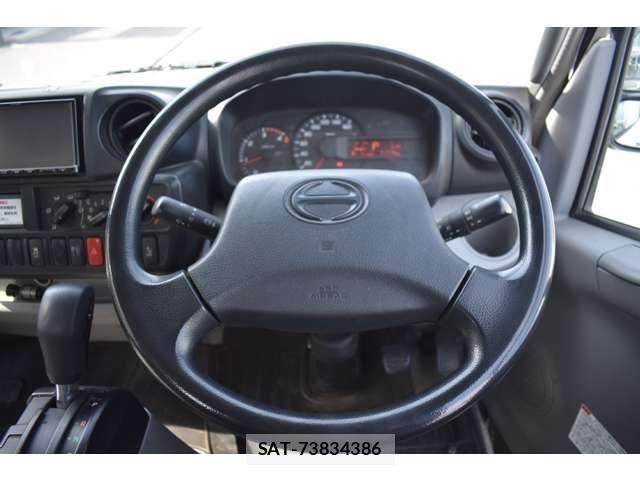 Hino DUTRO 2018-06 8314269-6