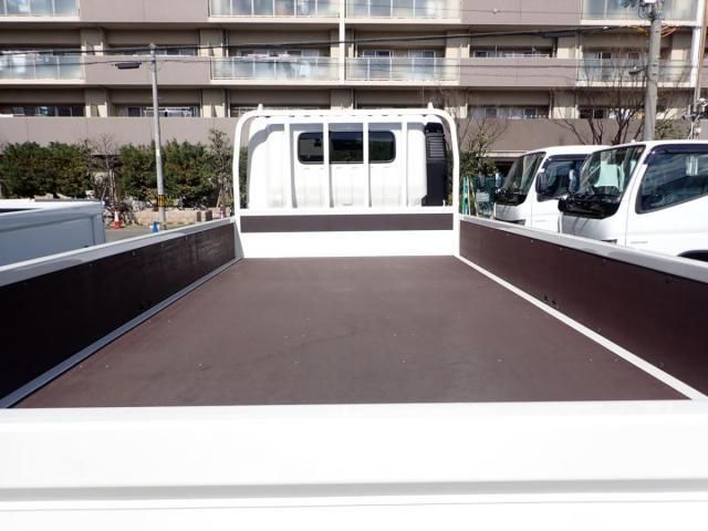 Hino DUTRO 2026-02 8331872-6