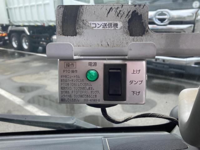 Hino DUTRO 2020-12 8331864-22