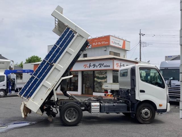 Hino DUTRO 2020-12 8331864-7