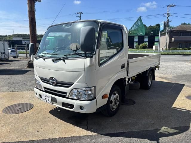 Hino DUTRO 2016-09 8331879-0
