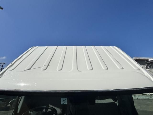 Hino DUTRO 2016-09 8331879-15