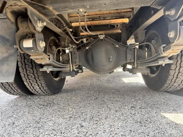 Hino DUTRO 2016-09 8331879-17