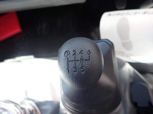 Hino DUTRO 2026-02 8331870-14