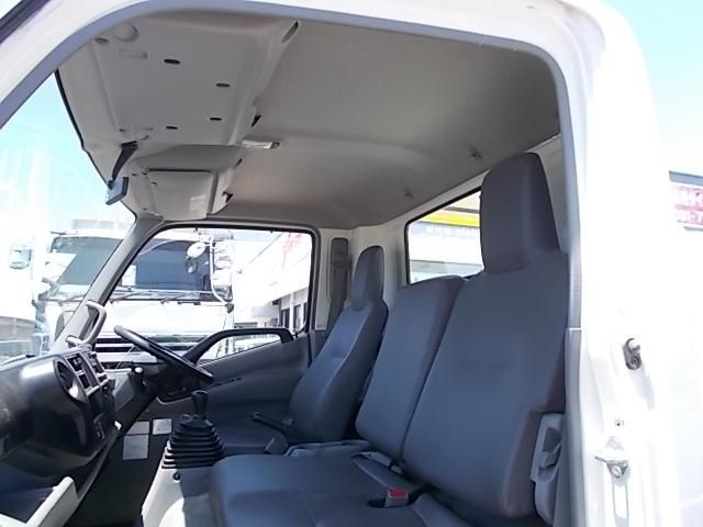 Hino DUTRO 2013-01 8331874-11