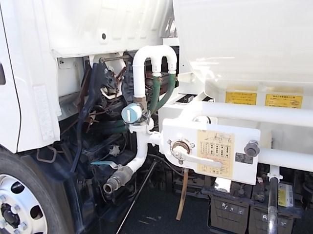 Hino DUTRO 2013-01 8331874-14