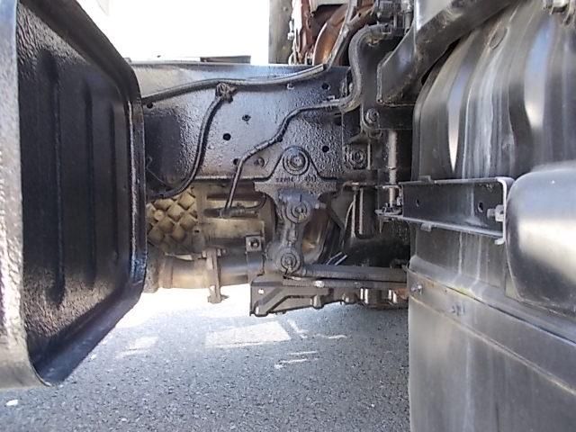 Hino DUTRO 2013-01 8331874-22
