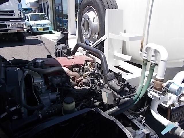 Hino DUTRO 2013-01 8331874-24