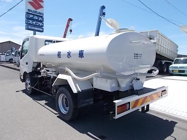 Hino DUTRO 2013-01 8331874-3