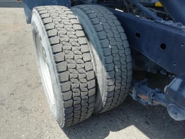 Hino DUTRO 2019-08 8331873-12