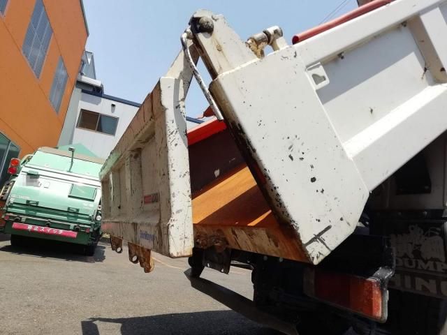 Hino DUTRO 2019-08 8331873-14