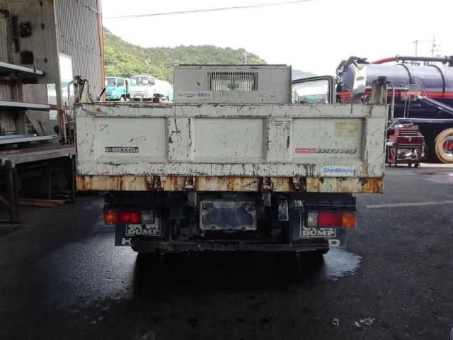Hino DUTRO 2019-08 8331873-19