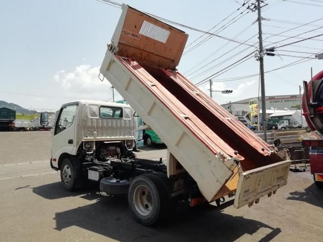Hino DUTRO 2019-08 8331873-6