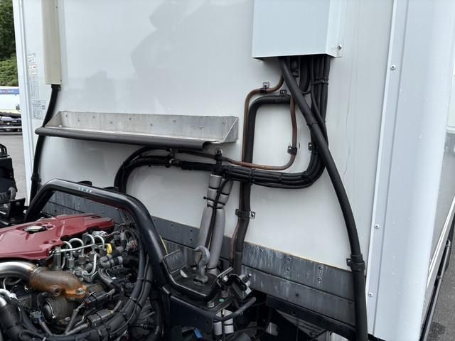 Hino DUTRO 2019-12 8331877-11