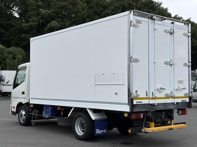 Hino DUTRO 2019-12 8331877-5