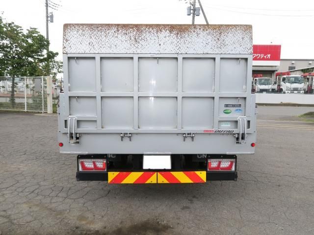 Hino DUTRO 2018-08 8331866-6