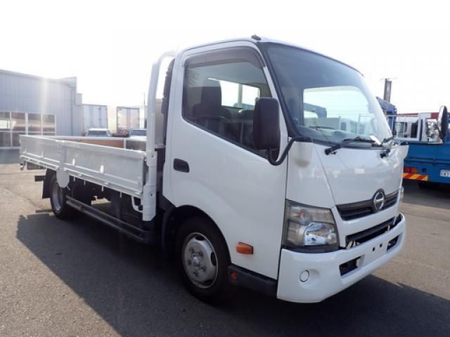 Hino DUTRO 2013-12 8331878-2