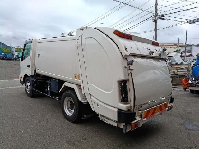 Hino DUTRO 2016-11 8331871-6