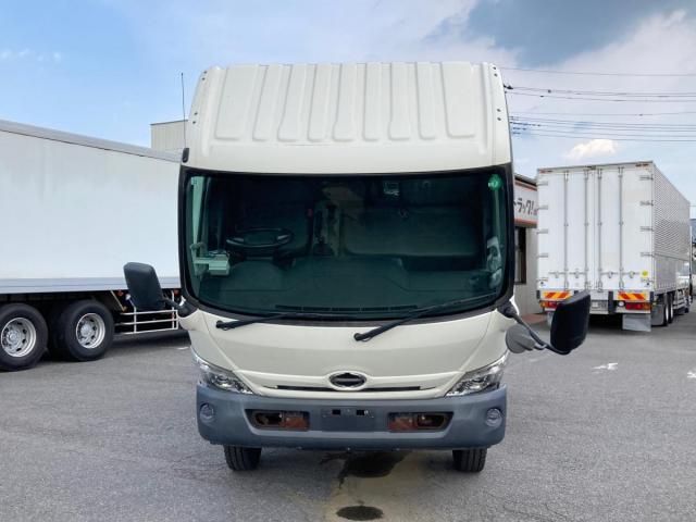 Hino DUTRO 2019-12 8331869-23
