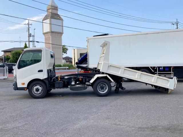Hino DUTRO 2019-12 8331869-4