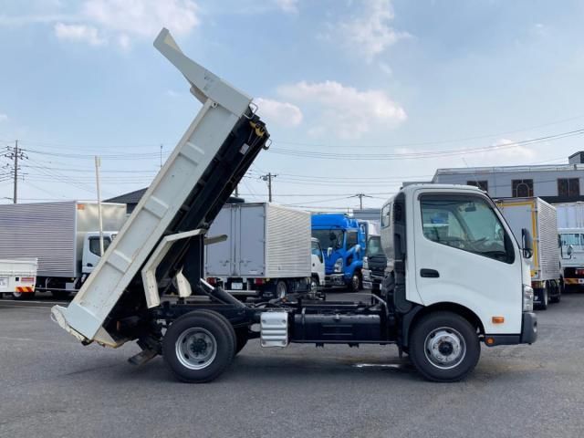 Hino DUTRO 2019-12 8331869-7