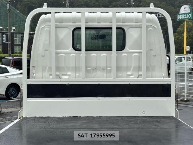 Hino DUTRO 2019-03 8354340-12