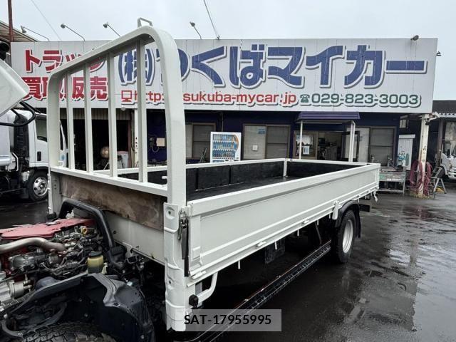 Hino DUTRO 2019-03 8354340-13