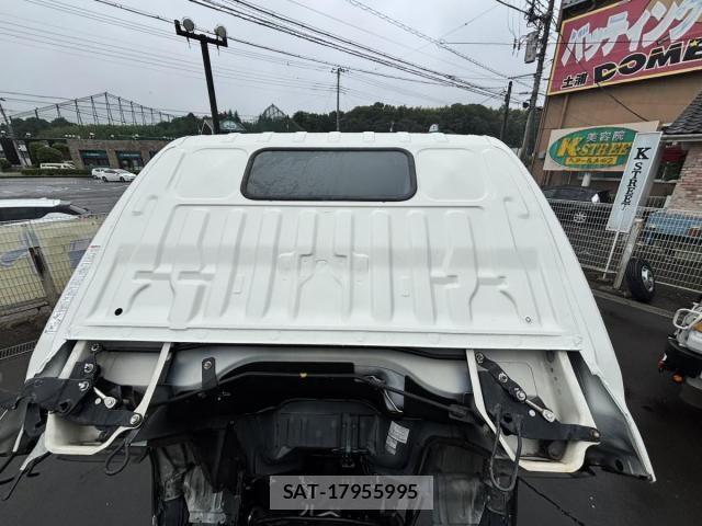 Hino DUTRO 2019-03 8354340-15