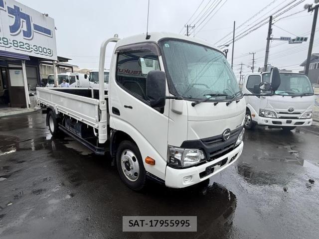 Hino DUTRO 2019-03 8354340-2