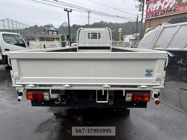 Hino DUTRO 2019-03 8354340-5