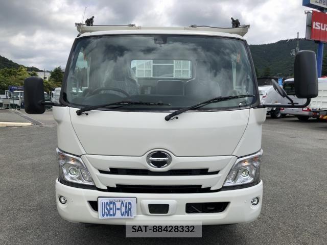 Hino DUTRO 2023-07 8354337-26
