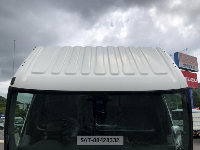 Hino DUTRO 2023-07 8354337-27