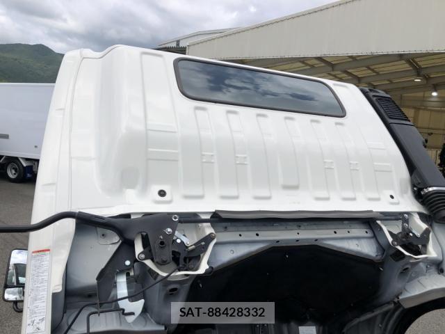 Hino DUTRO 2023-07 8354337-28