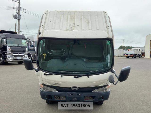 Hino DUTRO 2014-02 8354338-23