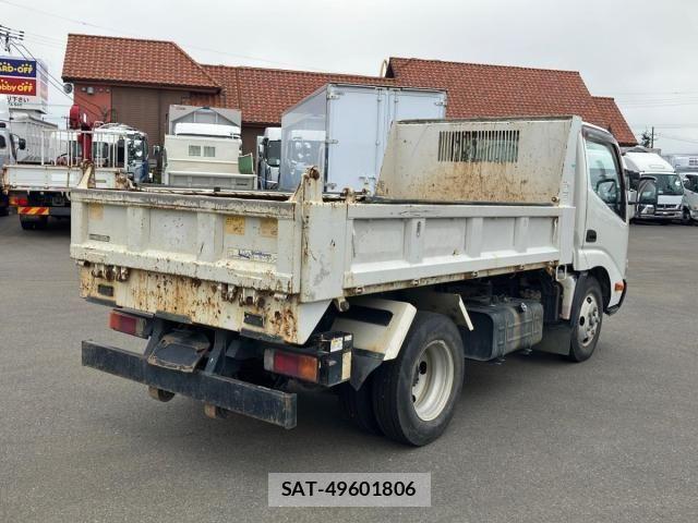 Hino DUTRO 2014-02 8354338-2