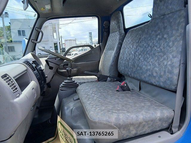 Hino DUTRO 2007-01 8354339-15
