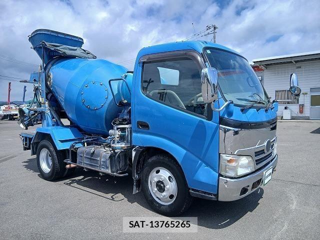 Hino DUTRO 2007-01 8354339-2