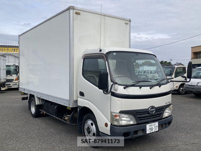 Hino DUTRO 2009-03 8354349-0